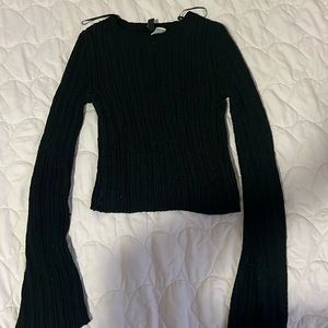 h&m black long sleeve flare shirt